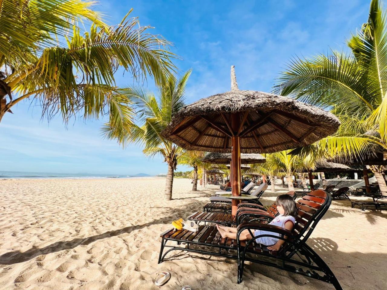 1 Seaview- 2 Gardenview 2Mins To The Beach - Luxury Condotel Фан Тиет Екстериор снимка